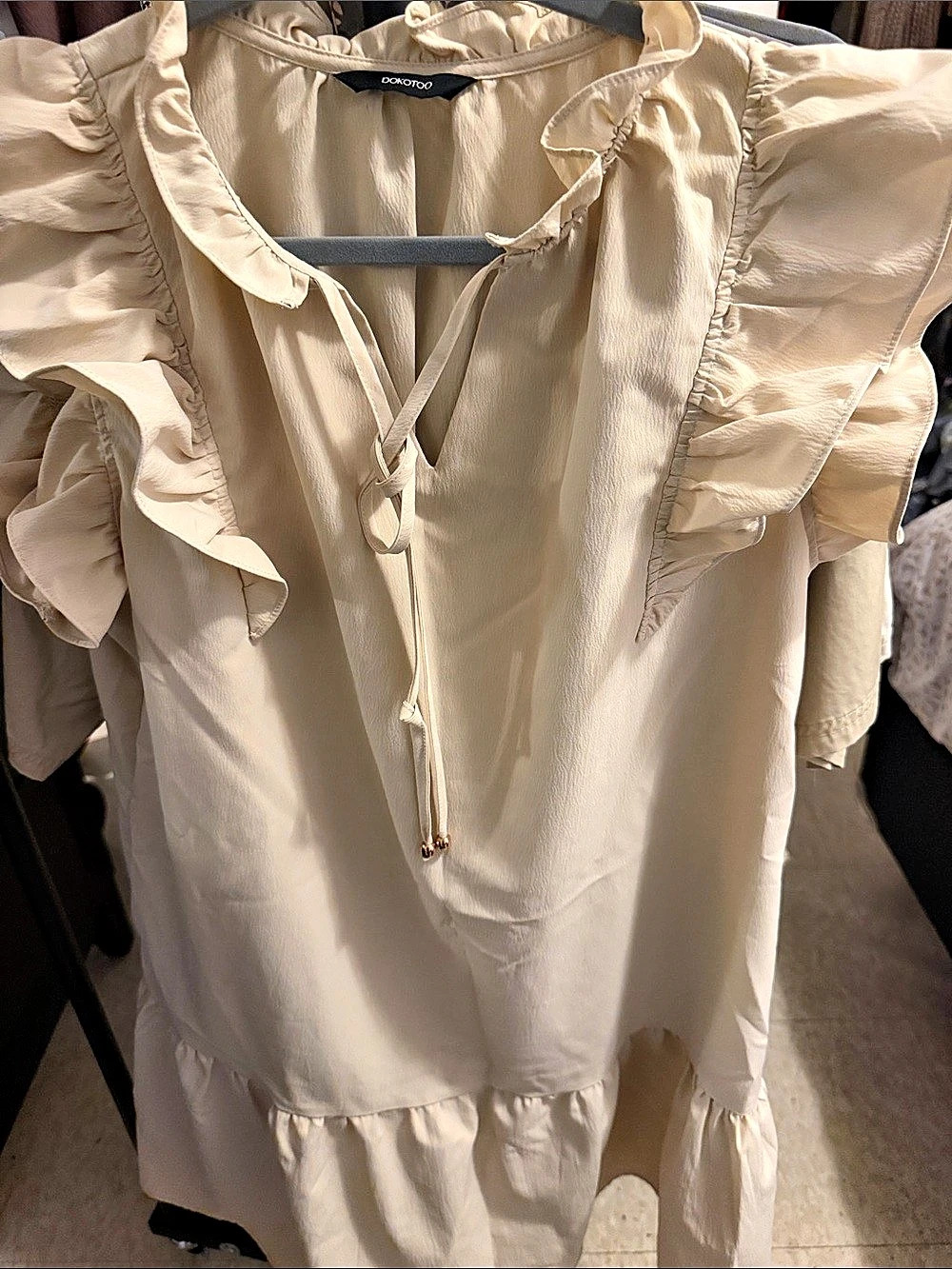 Ruffle Sleeve Blouse in Cream Like New